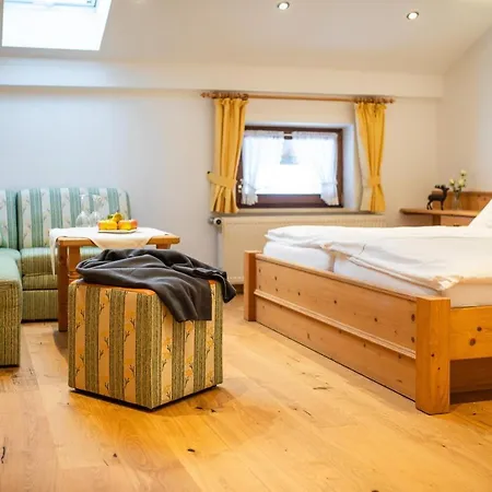 Steinberger Hof Inkl. Chiemgaukarte Guest house 3*